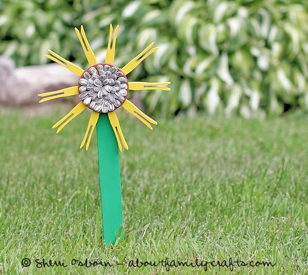 Clothespin Sunflower Craft