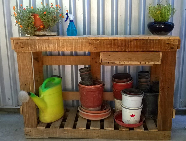 Simple Potting Bench