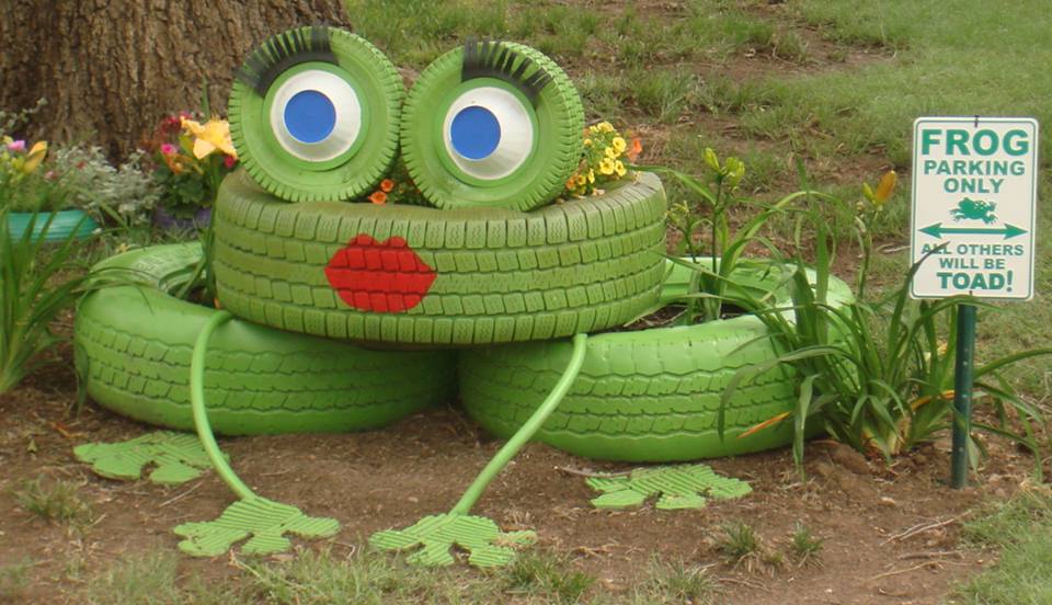 Make “Frieda La Frog” From Recycled Tires