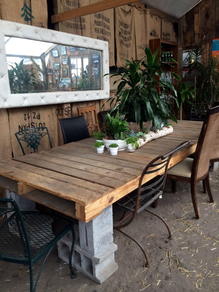 Big Shipping Pallet And Concrete Block Outdoor Table