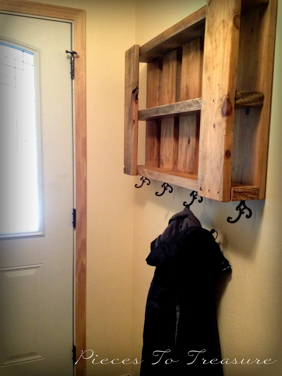 Pallet coat rack