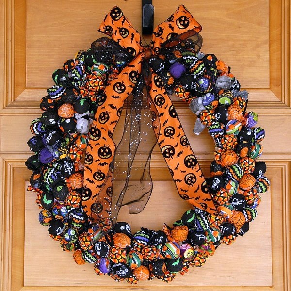 Halloween Trick-or-Treat Wreath