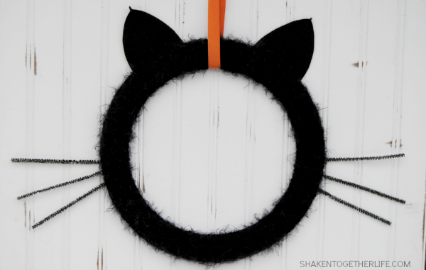 black cat wreath