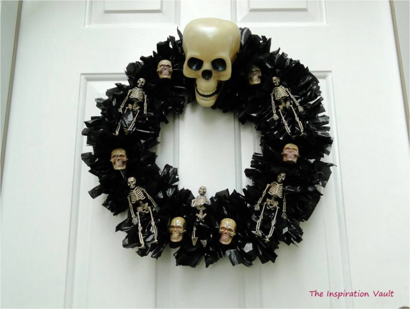 spooky skeleton wreath