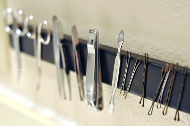 Magnetic Bathroom Rack