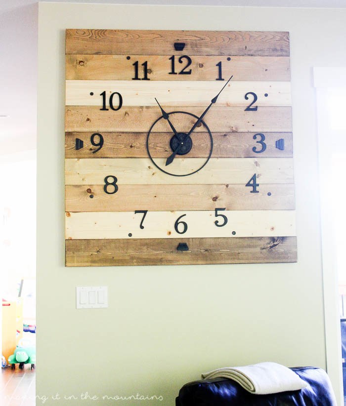 Wood Plank Clock