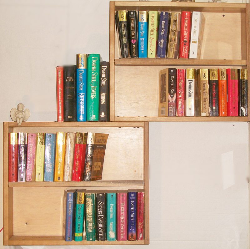 Turn old dresser drawers into a bookshelf For DIYers