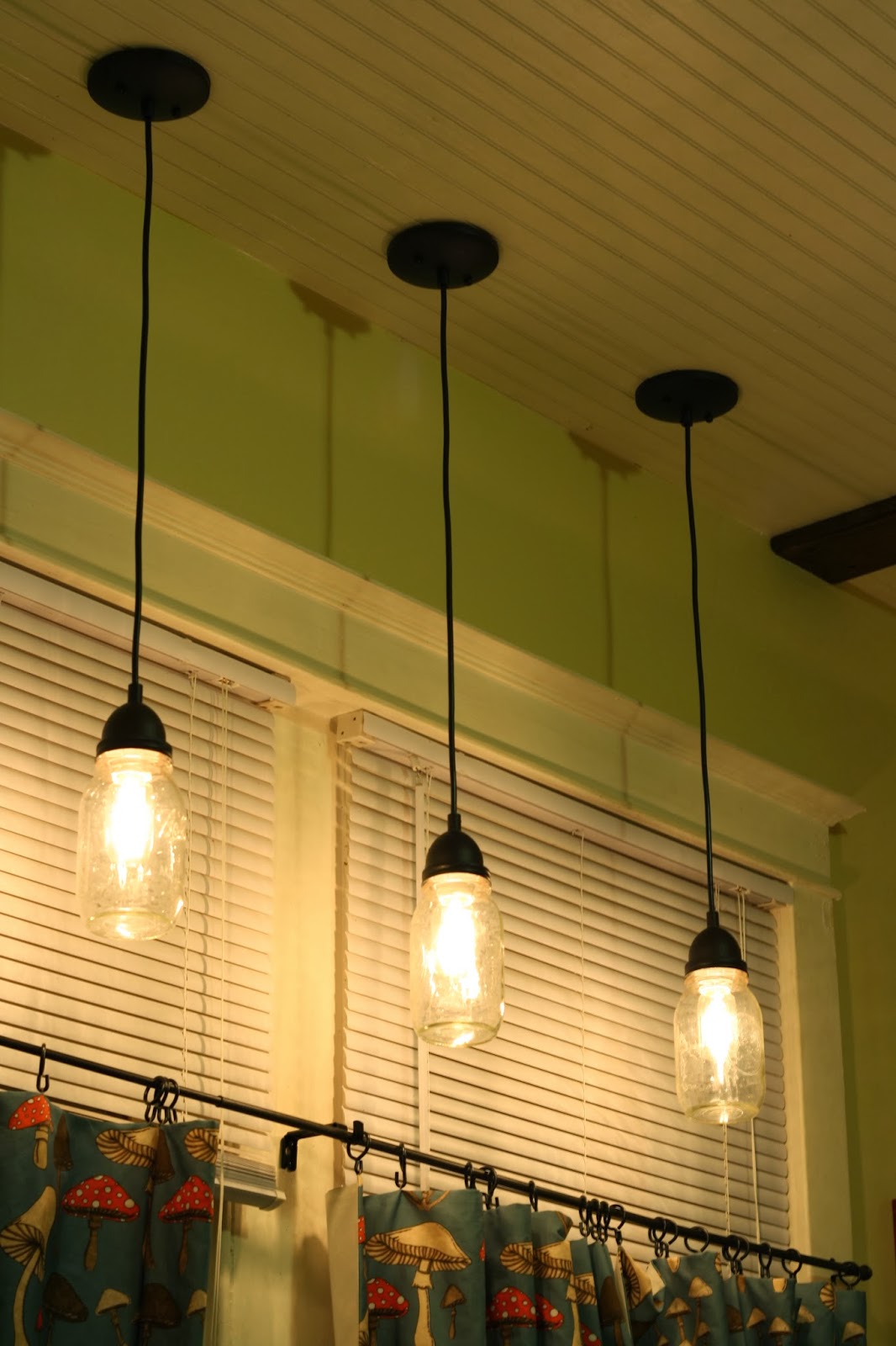 Mason Jar Pendant Lamp