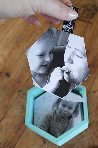 pop up photo box